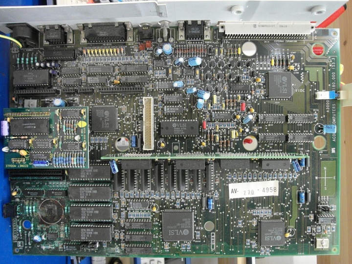 /images/1200px-Acorn_Archimedes_A3000_Main_PCB.jpg?size=720x&q=95